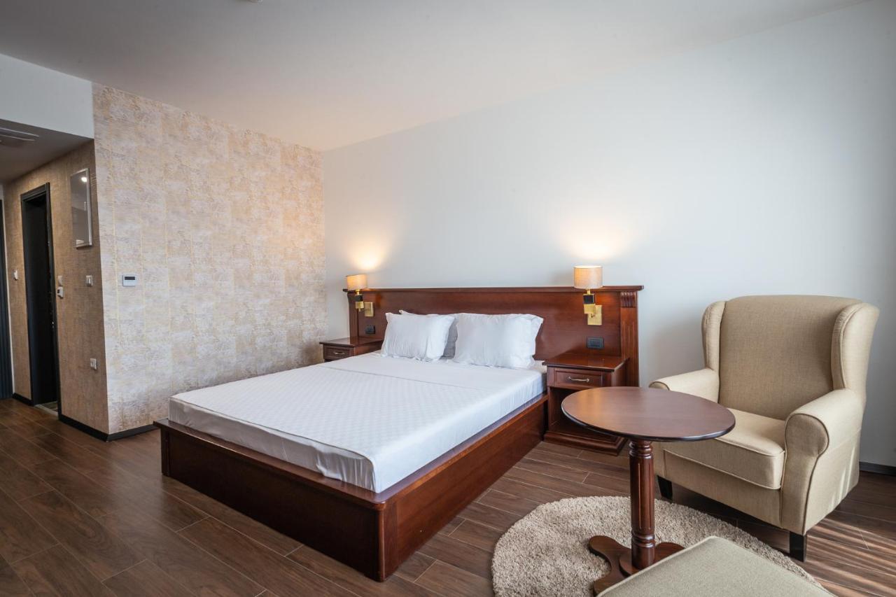 Hotel Sky Γευγελή Εξωτερικό φωτογραφία A room at the hotel