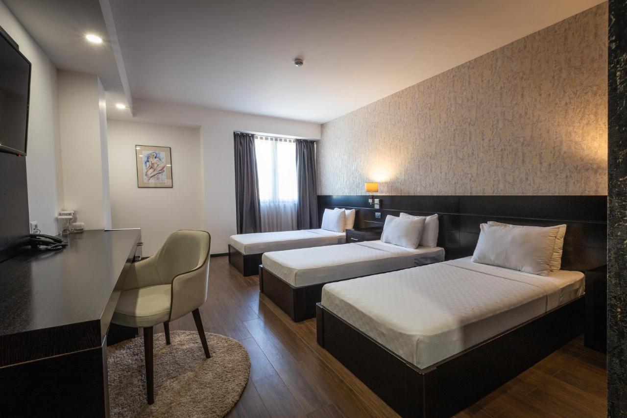 Hotel Sky Γευγελή Εξωτερικό φωτογραφία A room at the hotel