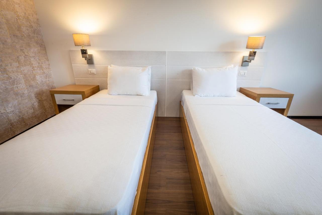 Hotel Sky Γευγελή Εξωτερικό φωτογραφία A room at the hotel