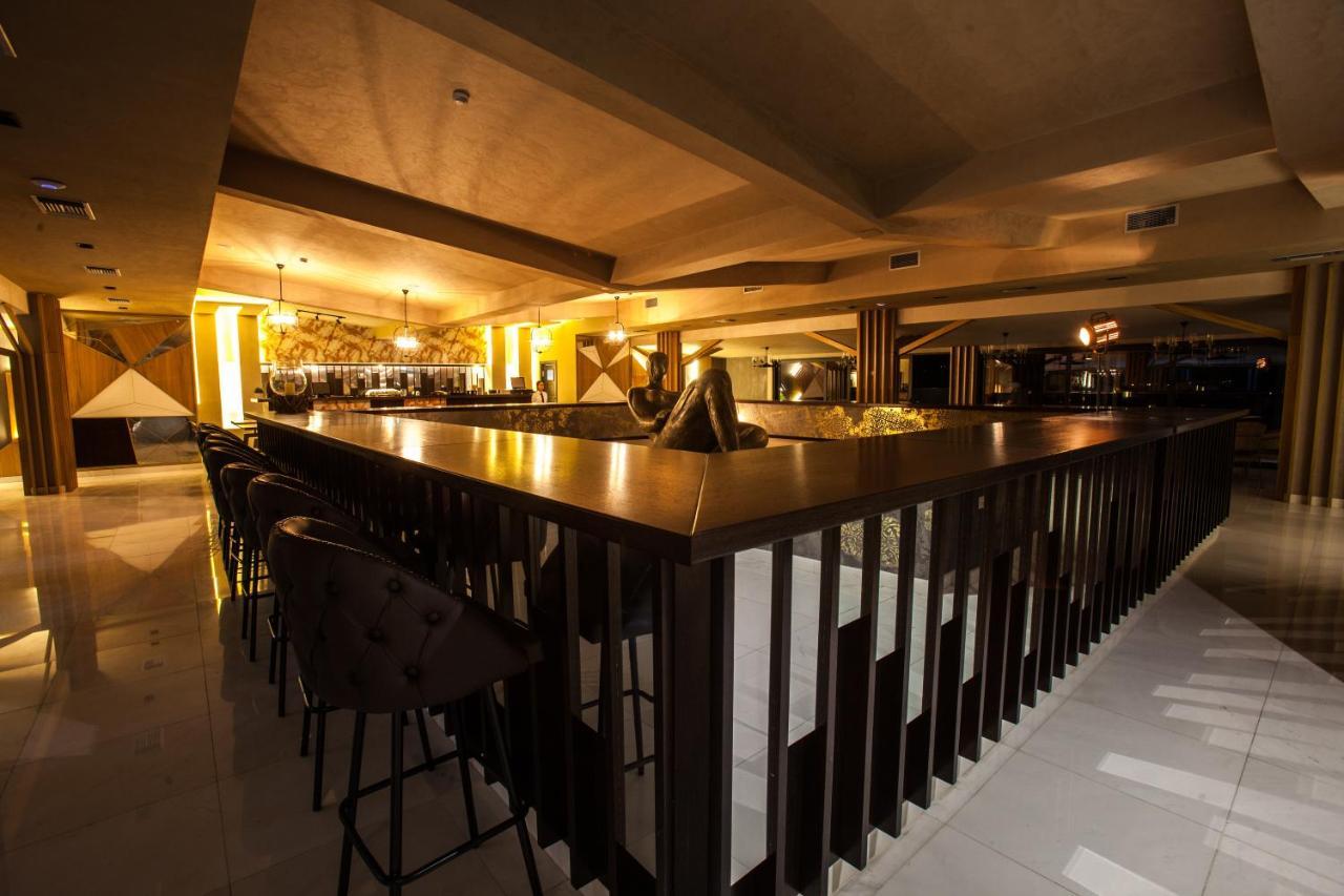 Hotel Sky Γευγελή Εξωτερικό φωτογραφία The bar at the 101 lounge