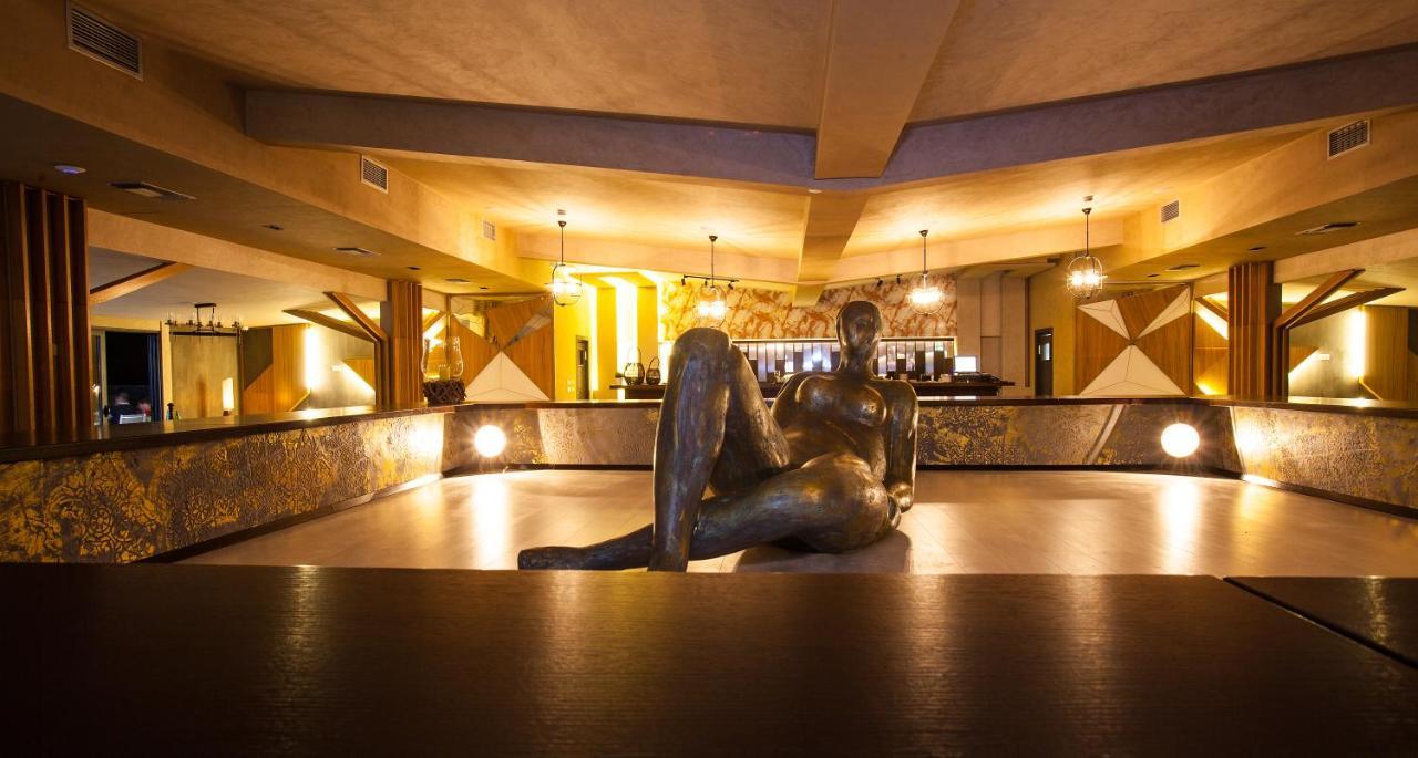 Hotel Sky Γευγελή Εξωτερικό φωτογραφία The interior of the hotel