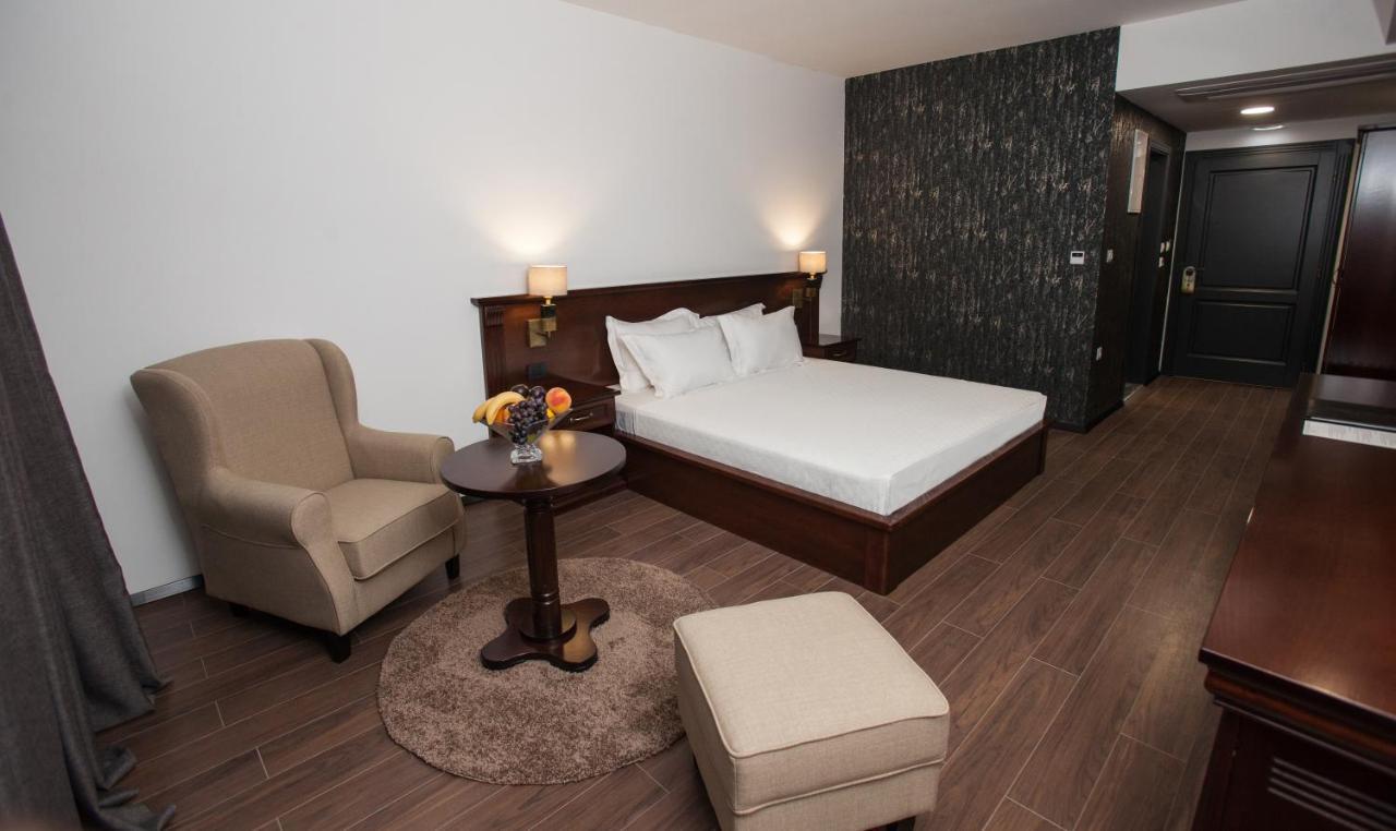 Hotel Sky Γευγελή Εξωτερικό φωτογραφία A room at the hotel
