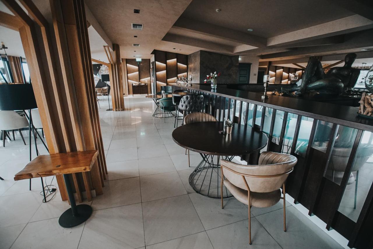 Hotel Sky Γευγελή Εξωτερικό φωτογραφία The lounge at the airport